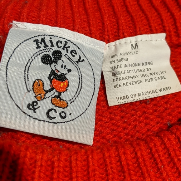@Walt Disney Productions Sweater - Picture 2 of 7